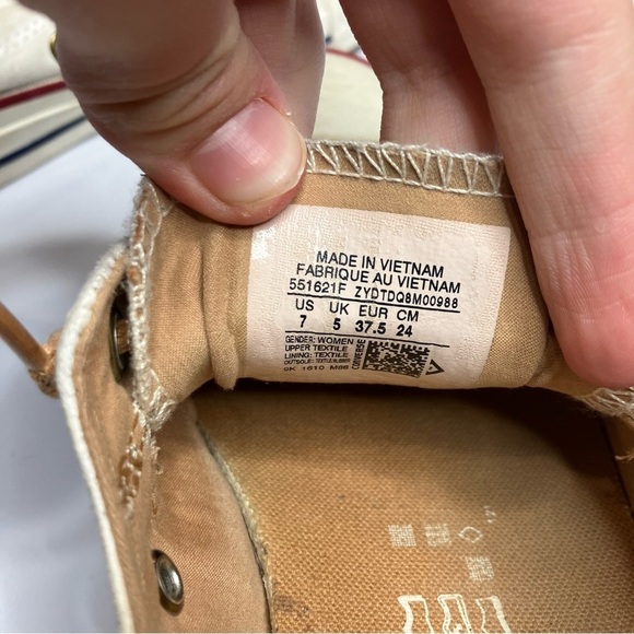 Converse off white sneakers size 7 - Picture 6 of 6